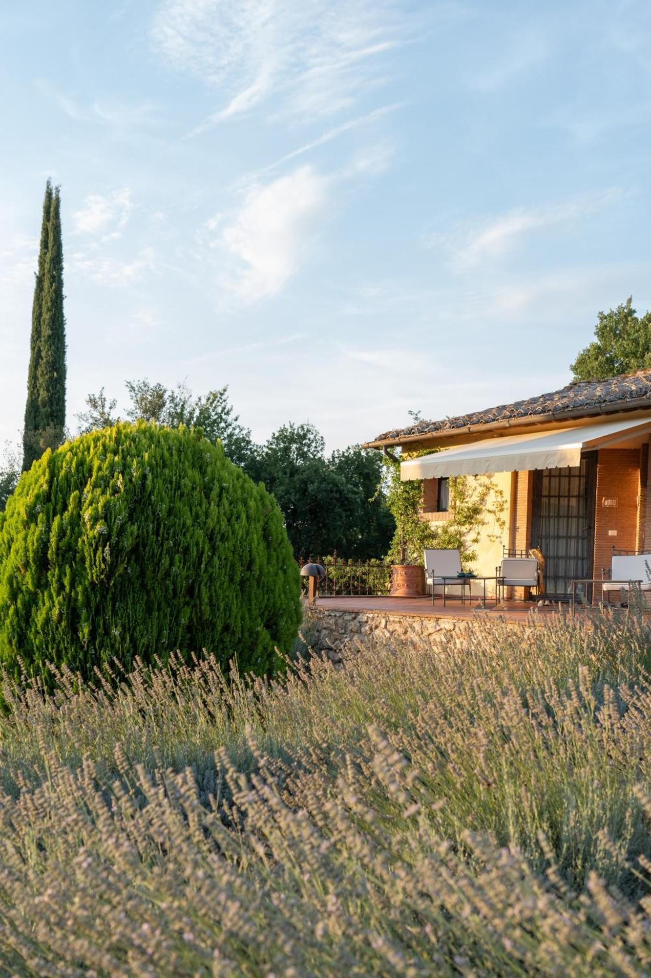 Hotel Borgo San Luigi Monteriggioni Exterior foto