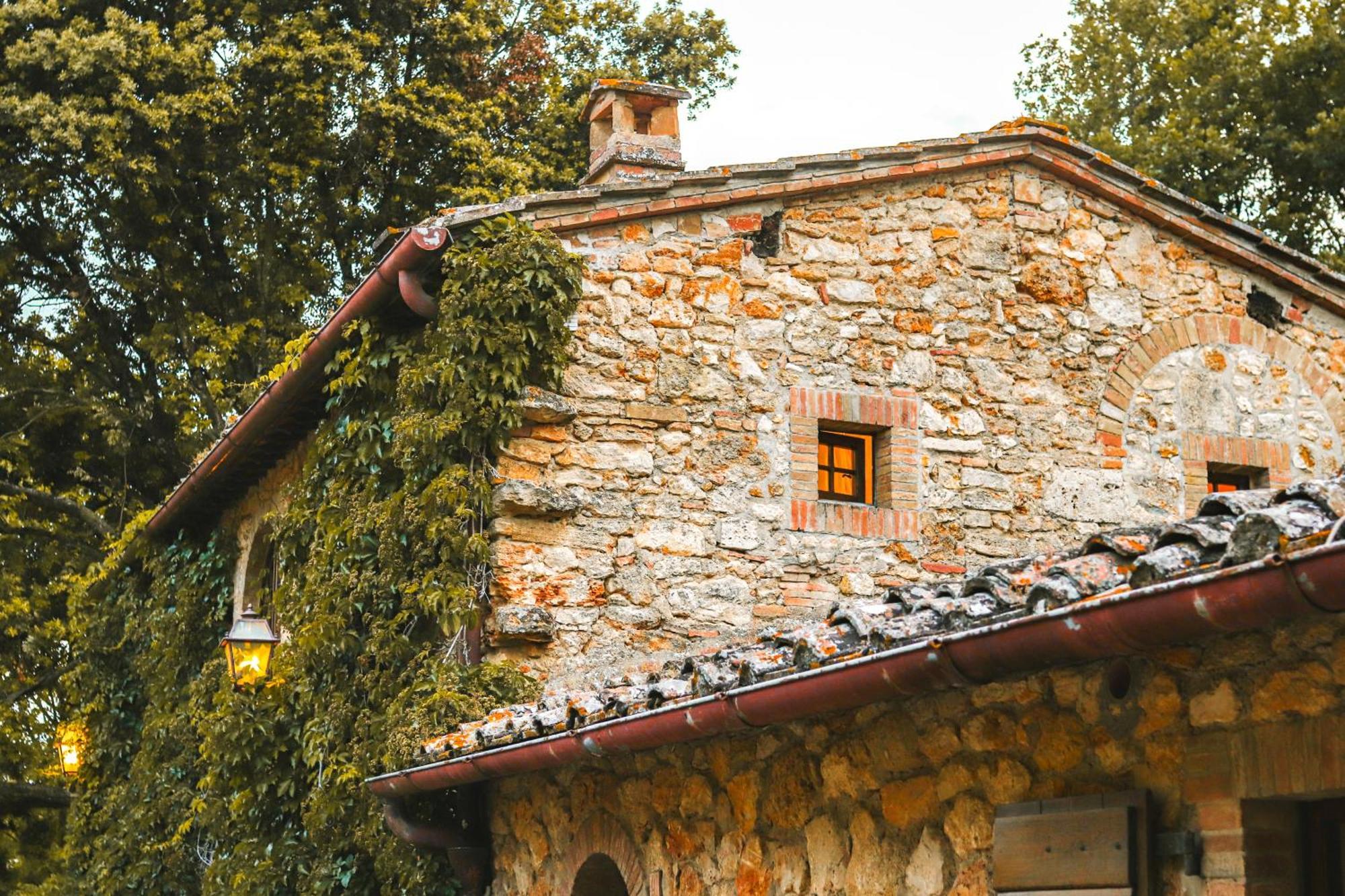 Hotel Borgo San Luigi Monteriggioni Exterior foto